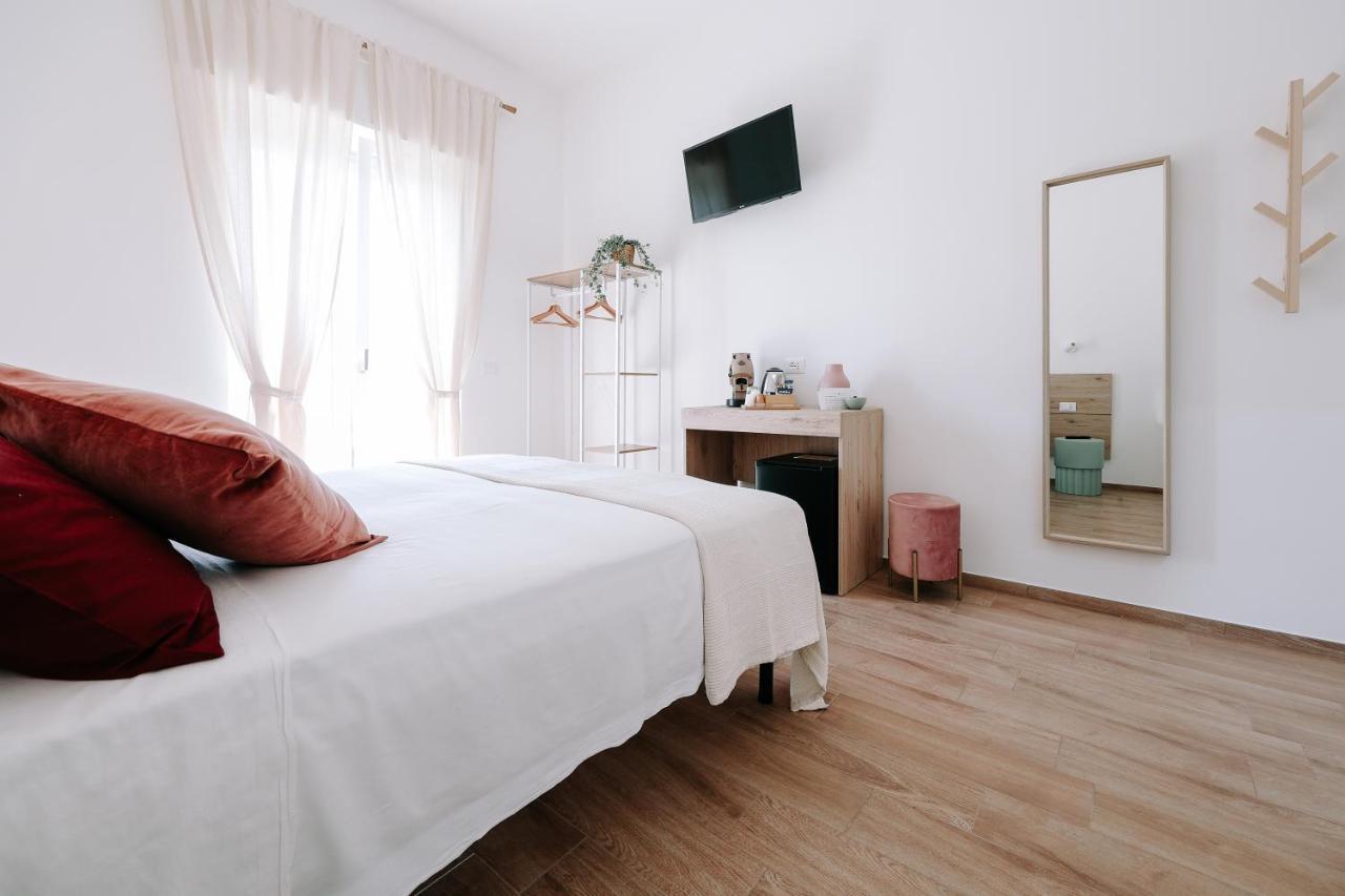 Primo Rent Room Mesagne Exterior photo